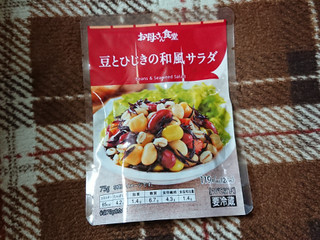 「ファミリーマート 4種の豆とひじきの和風サラダ」のクチコミ画像 by レビュアーさん
