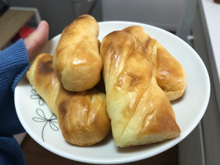 「フジパン Bread Selection クリームツイスト 袋3本」のクチコミ画像 by こつめかわうそさん