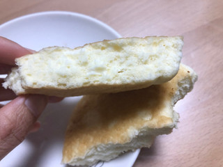 「ニッポンハム シュクレカフェ リコッタチーズのパンケーキ 袋6枚」のクチコミ画像 by こつめかわうそさん