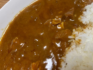 「アイデアパッケージ 大阪・難波 自由軒 具材たっぷり牛スジカレー 箱200g」のクチコミ画像 by 踊る埴輪さん