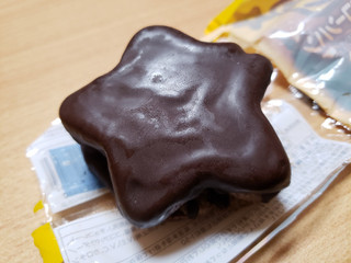 「フジパン しみチョココーンパン 袋1個」のクチコミ画像 by はまポチさん