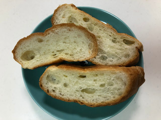 「ヤマザキ 塩バターフランスパン 袋7枚」のクチコミ画像 by こつめかわうそさん