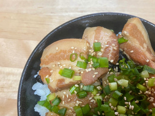「オキハム 味付三枚肉 らふてぃ 袋350g」のクチコミ画像 by 踊る埴輪さん