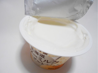 「よつ葉 北海道バターミルクヨーグルト カップ100g」のクチコミ画像 by コマメのグルメさん