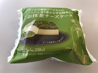 「ファミリーマート お抹茶チーズケーキ」のクチコミ画像 by ねこねこりんさん