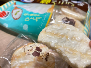 「三幸製菓 雪の宿 塩バニラ味 袋12枚」のクチコミ画像 by もぐミさん