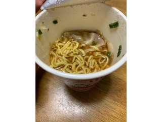 「エースコック ラーメンモッチッチ ワンタンしょうゆ カップ69g」のクチコミ画像 by きりみちゃんさん