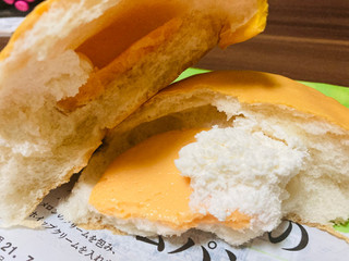 「Pasco 北海道メロンのクリームパン 袋1個」のクチコミ画像 by いもんぬさん