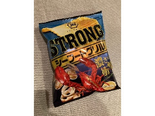 「湖池屋 STRONG ポテトチップス シーフードグリル 袋56g」のクチコミ画像 by えいたろうさん