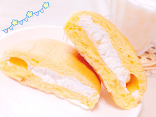 「セブンプレミアム レモン＆ホイップクリームパン 袋1個」のクチコミ画像 by おわーさん