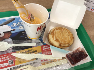 「マクドナルド ハワイアンパンケーキ 3種のベリーソース」のクチコミ画像 by のんすくりーむさん