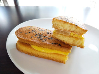 「ファミリーマート 香ばしいクッキーのクリームサンド 安納芋」のクチコミ画像 by riko shibanumaさん