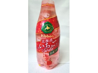 「ポッカサッポロ Ribbon 北海道いちごソーダ ペット410ml」のクチコミ画像 by riko shibanumaさん