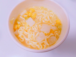 「明星食品 至極の一杯 コク塩バター味ラーメン」のクチコミ画像 by nag～ただいま留守にしております～さん