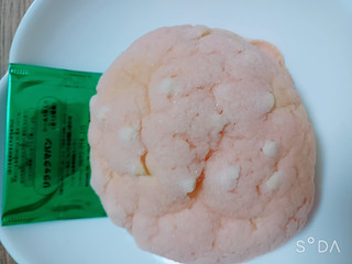 「第一パン コリラックマのいちごメロンパン 袋1個」のクチコミ画像 by レビュアーさん