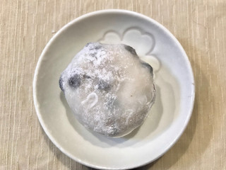 「セブン-イレブン 北海道十勝産小豆使用 豆大福」のクチコミ画像 by やにゃさん