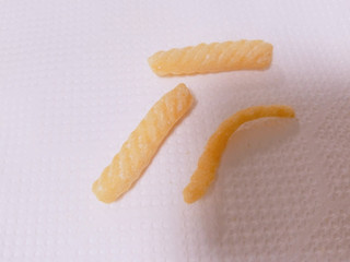 「カルビー かっぱえびせん まろやか北海道チーズ味 袋70g」のクチコミ画像 by nag～ただいま留守にしております～さん