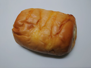 「フジパン ちくわパン 3種のチーズ 袋1個」のクチコミ画像 by レビュアーさん
