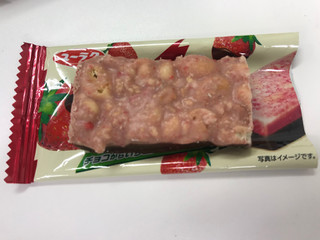 「有楽製菓 いちごのサンダー 袋1本」のクチコミ画像 by ねこねこりんさん