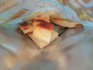 「長谷食品 焼きたらチーズ 袋40g」のクチコミ画像 by レビュアーさん