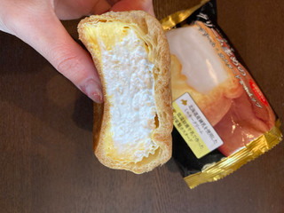 「オランジェ ひかえめに言ってクリーム多めのシュークリーム・カスタード＆ホイップ 袋1個」のクチコミ画像 by chan-manaさん
