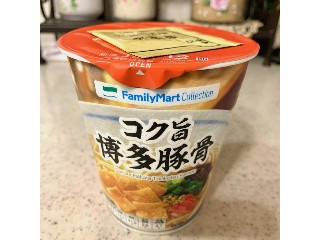 「ファミリーマート FamilyMart collection コク旨博多豚骨 カップ79g」のクチコミ画像 by めりけんさん