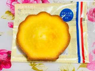 「ファミリーマート こだわりのマドレーヌ フランス産発酵バター使用」のクチコミ画像 by なしなしなしなしさん