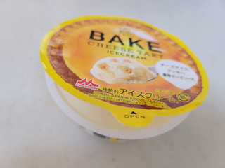 「BAKE CHEESE TART アイスクリーム カップ160ml」のクチコミ画像 by レビュアーさん