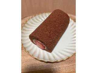 「不二家 まんまる苺の恵方巻ロール チョコ 1個」のクチコミ画像 by こまつなさん