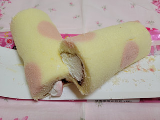 「ヤマザキ ロールちゃん いちごミルク 袋1個」のクチコミ画像 by 紫の上さん