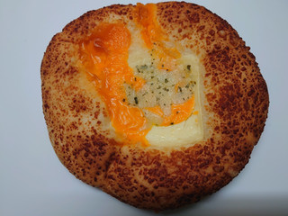 「キムラヤ 3種のチーズパン 袋1個」のクチコミ画像 by レビュアーさん