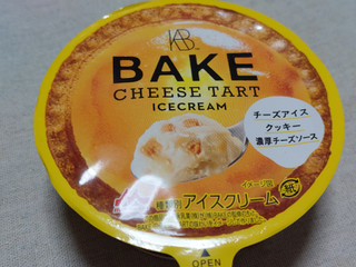 「BAKE CHEESE TART アイスクリーム カップ160ml」のクチコミ画像 by 抹茶らてさん