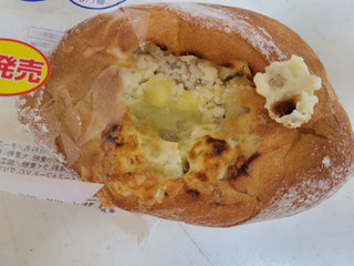 「ローソン NL もち麦のチーズフランスパン」のクチコミ画像 by レビュアーさん