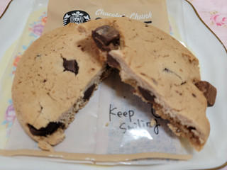 「スターバックス G＆G チョコレートチャンククッキー」のクチコミ画像 by 紫の上さん