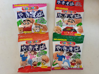「HAYAKAWA クレヨンしんちゃん ポテトせんべい やきそば味 4個」のクチコミ画像 by レビュアーさん