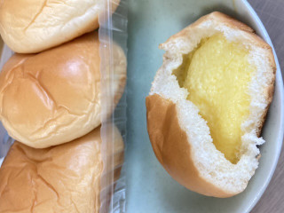 「ヤマザキ 薄皮 クリームパン 袋5個」のクチコミ画像 by もぐミさん
