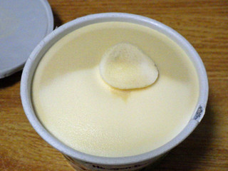 「ハーゲンダッツ ミニカップ CREAMY GELATO ピスタチオ＆ミルク カップ110ml」のクチコミ画像 by 7GのOPさん