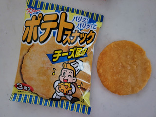 「かとう製菓 ポテトスナック チーズ風味 袋3枚」のクチコミ画像 by レビュアーさん