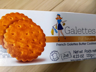 「ウイングエース Un gourmand A PARIS ガレットクッキー 箱120g」のクチコミ画像 by おうちーママさん