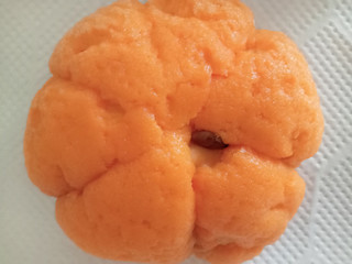 「ヤマザキ かぼちゃみたいなメロンパン 袋1個」のクチコミ画像 by レビュアーさん