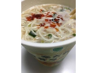 「ファミリーマート FamilyMart collection 辛だれ豚骨ラーメン」のクチコミ画像 by ドライマンさん
