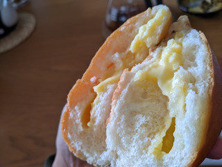 「ヤマザキ 牛乳と卵のカスタードクリームパン」のクチコミ画像 by レビュアーさん