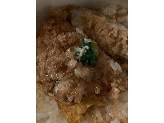 セブン-イレブン 熟成肉のロースかつ丼