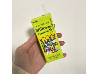 「明治 Milkfeelin Pistachio パック200ml」のクチコミ画像 by 芋っさんさん