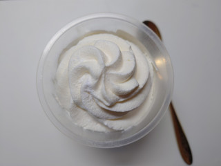 「セブン-イレブン ホイップクリームのミルクプリン 1個」のクチコミ画像 by レビュアーさん