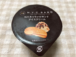 「N.Y.C.SAND キャラメルサンドアイスクリーム」のクチコミ画像 by nagomi7さん