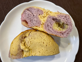 「gram お芋とリンゴのチーズケーキ 紫芋生地」のクチコミ画像 by やにゃさん