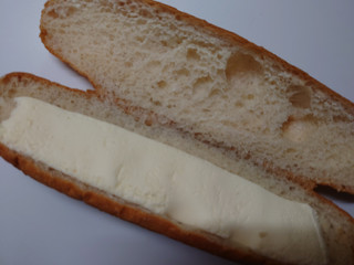 「ファミリーマート バターミルクフランス」のクチコミ画像 by レビュアーさん