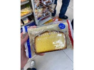 ファミリーマート 焦がしバターのバターケーキ