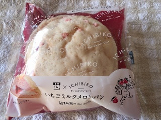 中評価】ローソン ICHIBIKO いちごミルクメロンパンの